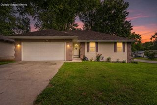 645 E Livingston Street, Springfield, MO 65803