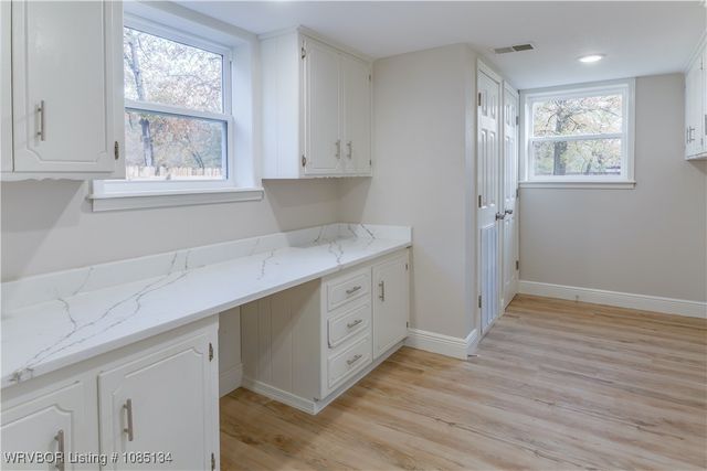 910 S Adams Street, Lavaca, AR 72941