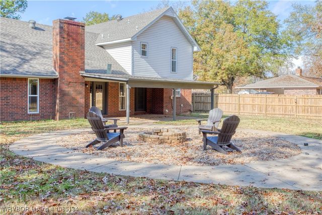 910 S Adams Street, Lavaca, AR 72941