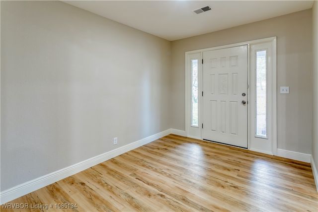 910 S Adams Street, Lavaca, AR 72941