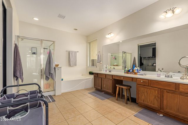 2513 E ZION Way, Chandler, AZ 85249