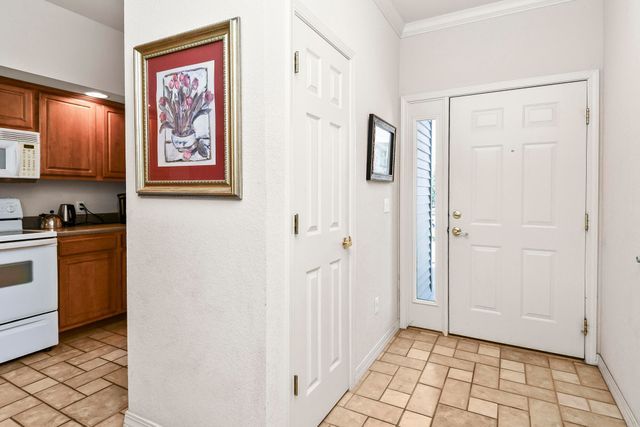 680 Emerald Pointe Drive Bldg 5 Unit 5, Hollister, MO 65672