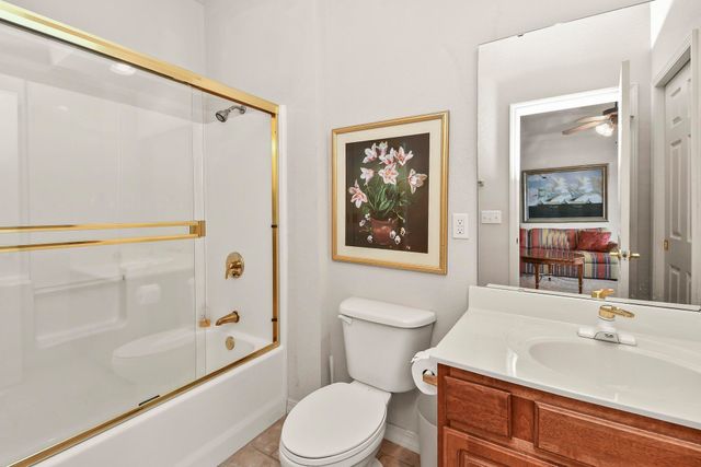 680 Emerald Pointe Drive Bldg 5 Unit 5, Hollister, MO 65672