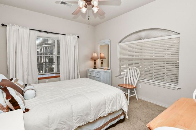 680 Emerald Pointe Drive Bldg 5 Unit 5, Hollister, MO 65672