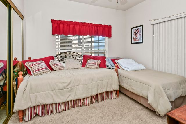 680 Emerald Pointe Drive Bldg 5 Unit 5, Hollister, MO 65672
