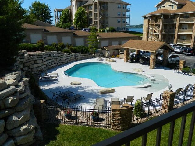 680 Emerald Pointe Drive Bldg 5 Unit 5, Hollister, MO 65672