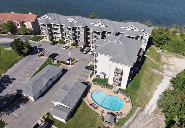 680 Emerald Pointe Drive Bldg 5 Unit 5, Hollister, MO 65672