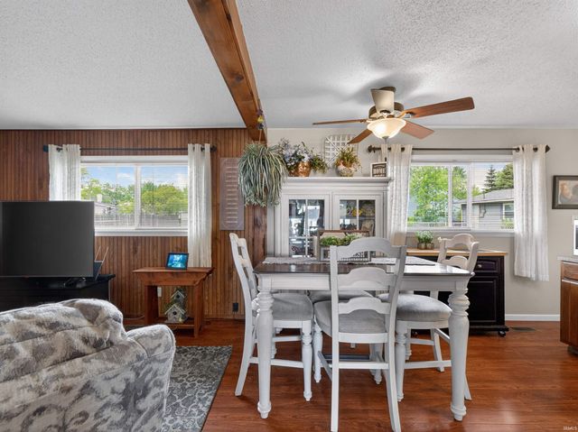 6615 Redbud Drive, Fort Wayne, IN 46825