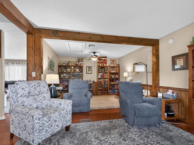 6615 Redbud Drive, Fort Wayne, IN 46825