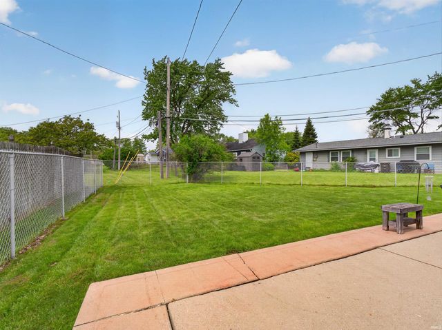 6615 Redbud Drive, Fort Wayne, IN 46825