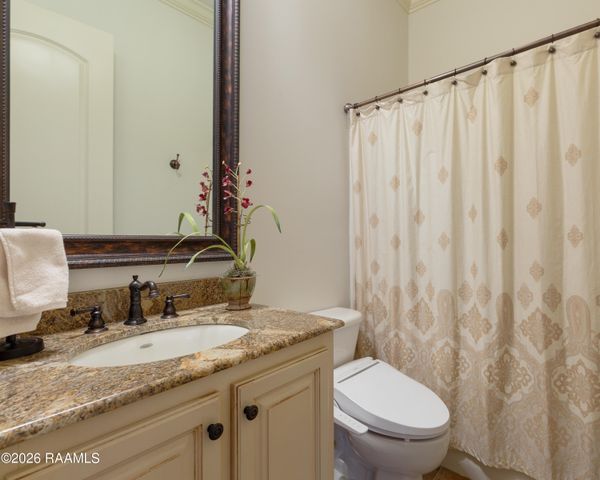 122 Maple Grove Lane, Youngsville, LA 70592