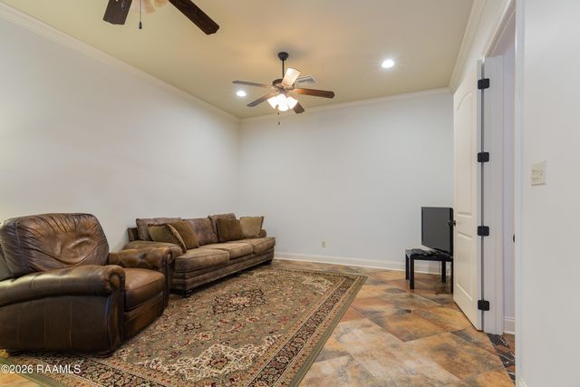 122 Maple Grove Lane, Youngsville, LA 70592