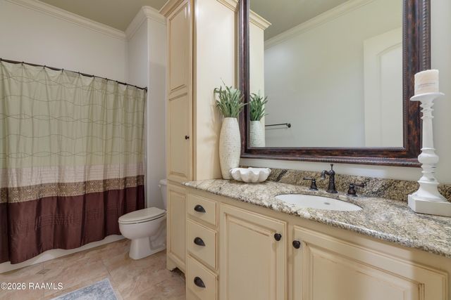 122 Maple Grove Lane, Youngsville, LA 70592