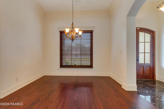 122 Maple Grove Lane, Youngsville, LA 70592