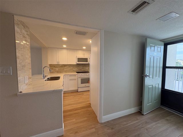 250 WOODETTE DRIVE A, Dunedin, FL 34698