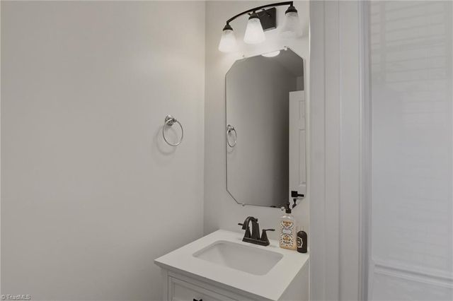 131 Cahill Court, Winston-salem, NC 27127