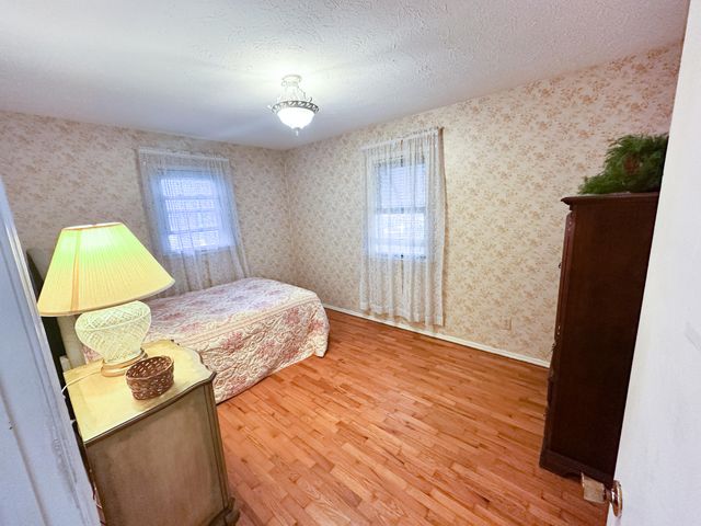 1517 S John Avenue, Springfield, MO 65804