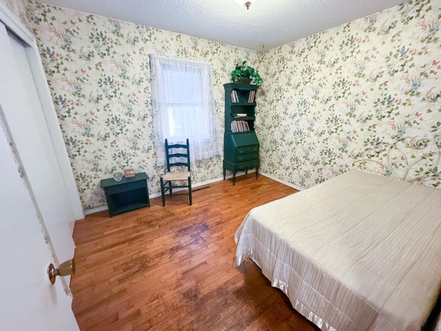 1517 S John Avenue, Springfield, MO 65804