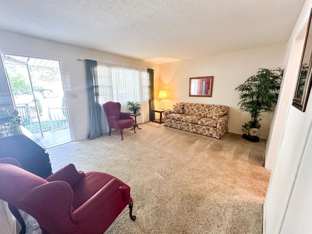 1517 S John Avenue, Springfield, MO 65804