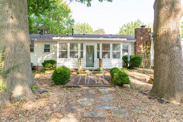 1517 S John Avenue, Springfield, MO 65804