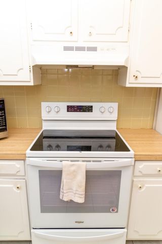 1517 S John Avenue, Springfield, MO 65804