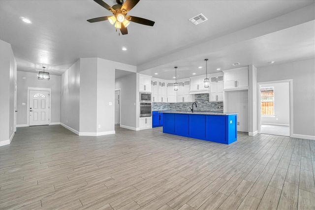 4013 NE Realtree Dr, Lawton, OK 73507