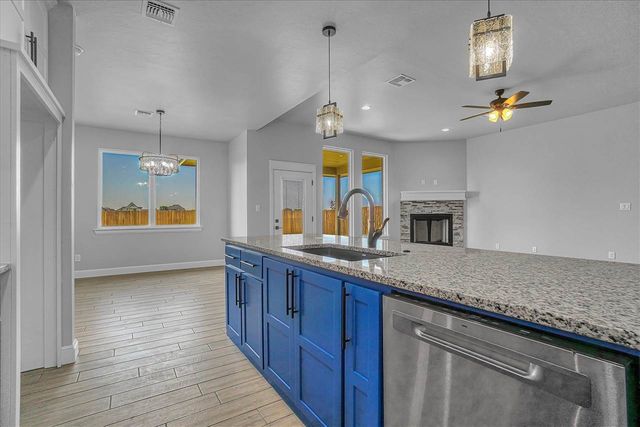 4013 NE Realtree Dr, Lawton, OK 73507