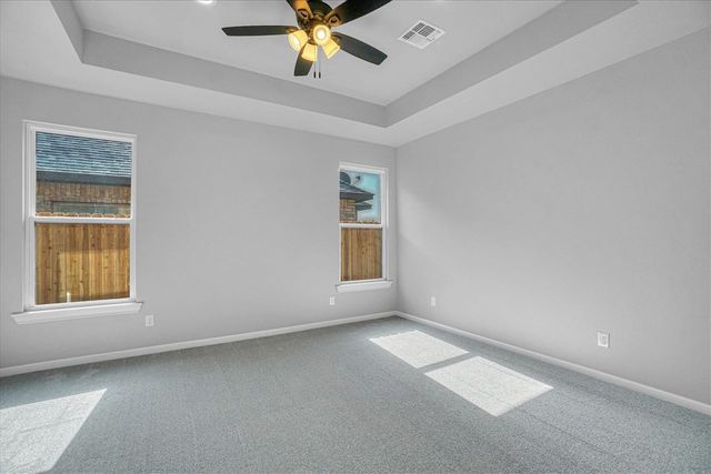 4013 NE Realtree Dr, Lawton, OK 73507