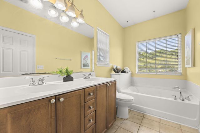 9404 Divot Lane, Summerville, SC 29485