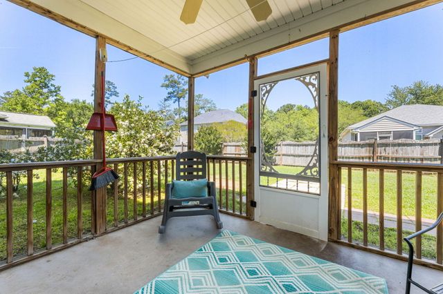 9404 Divot Lane, Summerville, SC 29485