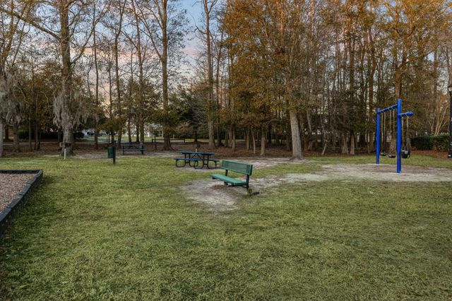 9404 Divot Lane, Summerville, SC 29485