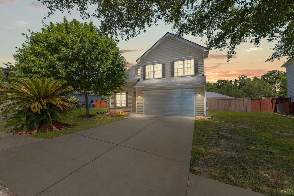 9404 Divot Lane, Summerville, SC 29485