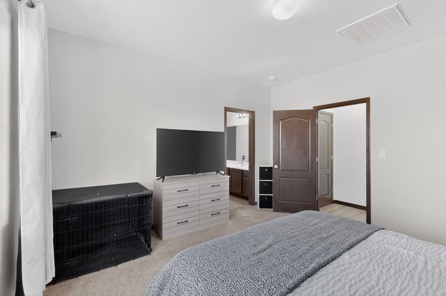 160 El Camino Loop NW, Rio Rancho, NM 87144