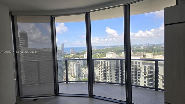 45 SW 9th St 3906, Miami, FL 33130