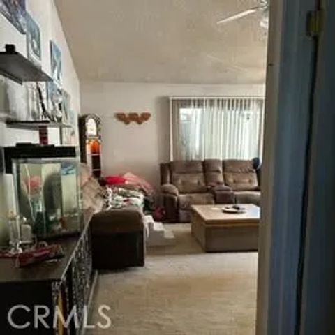 27806 Meadowcreek, Canyon Country, CA 91351