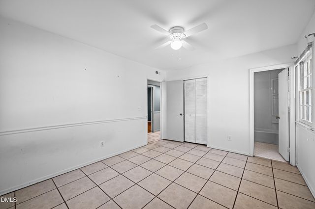 2340 Buckingham Road, Burlington, NC 27217