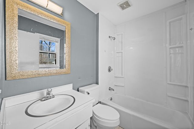 2340 Buckingham Road, Burlington, NC 27217