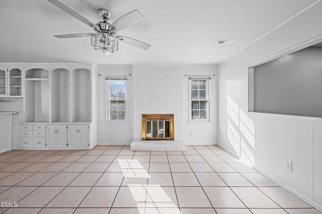 2340 Buckingham Road, Burlington, NC 27217