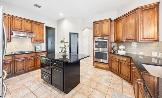 3409 Balboa Court, Grapevine, TX 76092