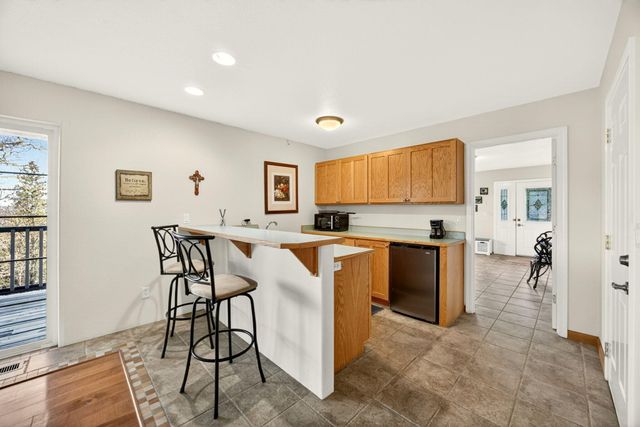 334 Andesite Drive, Jacksonville, OR 97530