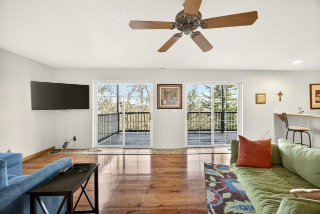 334 Andesite Drive, Jacksonville, OR 97530