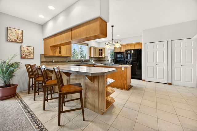 334 Andesite Drive, Jacksonville, OR 97530