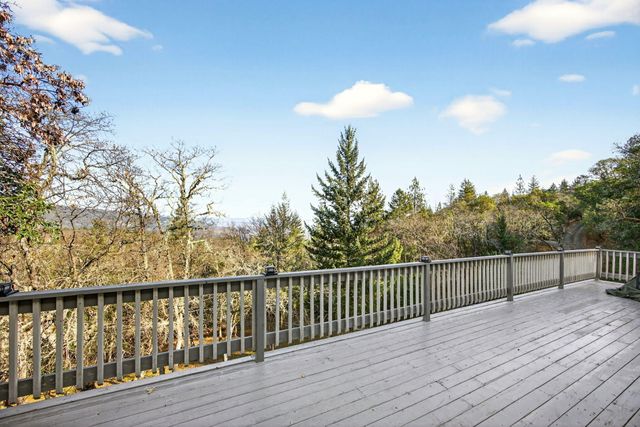 334 Andesite Drive, Jacksonville, OR 97530