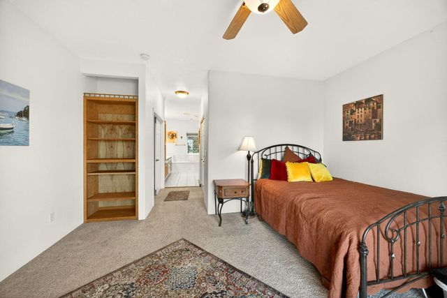 334 Andesite Drive, Jacksonville, OR 97530