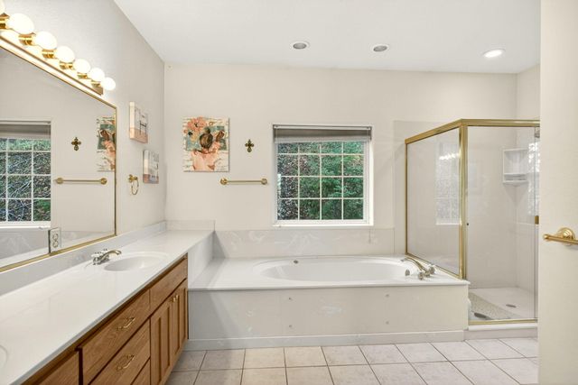 334 Andesite Drive, Jacksonville, OR 97530