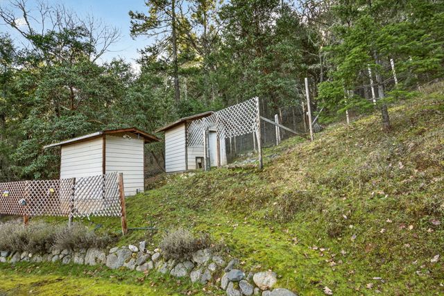 334 Andesite Drive, Jacksonville, OR 97530