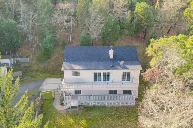 334 Andesite Drive, Jacksonville, OR 97530