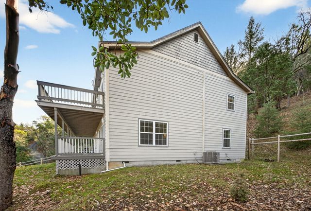 334 Andesite Drive, Jacksonville, OR 97530