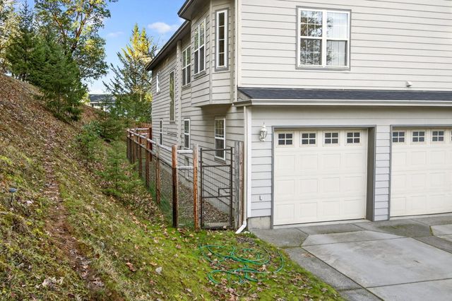 334 Andesite Drive, Jacksonville, OR 97530