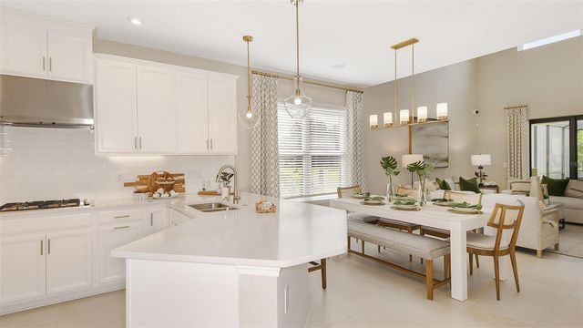 32468 SEA LOCH LOOP, Mount Dora, FL 32757